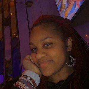 Meet your Posher, Zoe